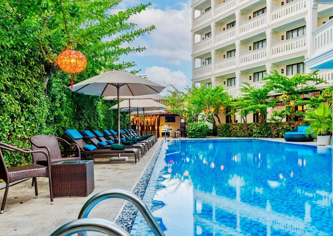 Hotel Wyndham Garden Hoi An Cua Dai Beach
