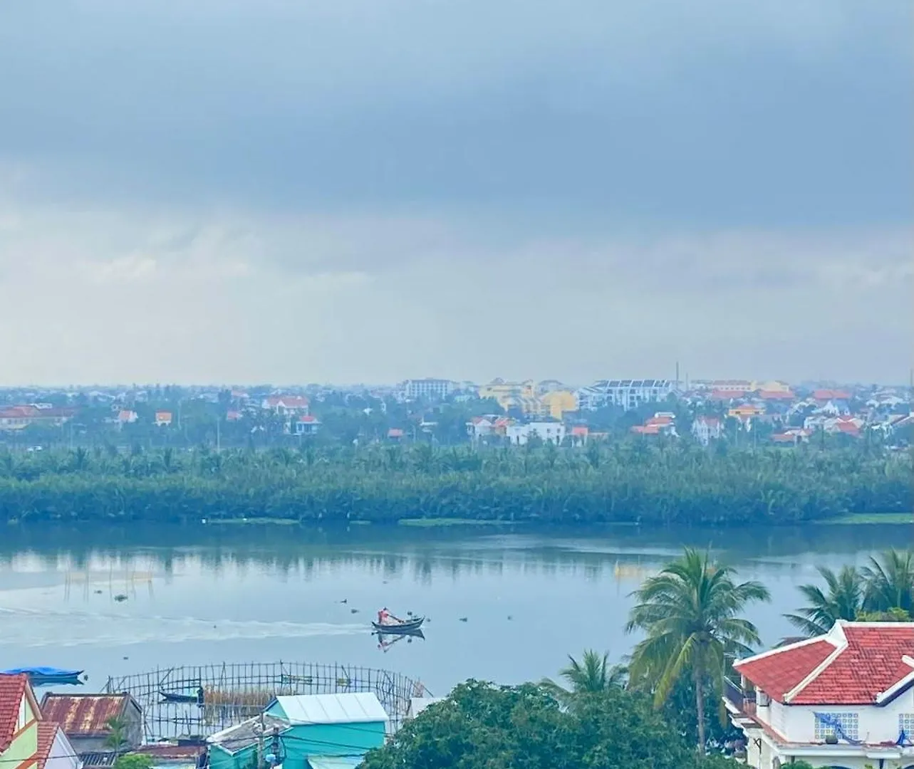 Отель Wyndham Garden Hoi An Cua Dai Beach